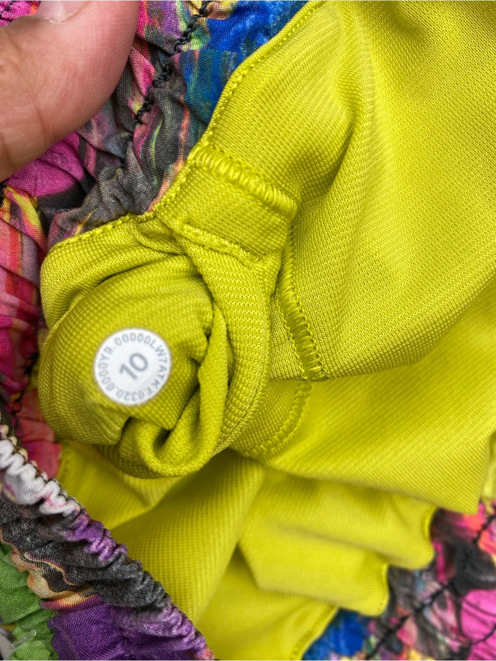Lululemon Hotty Hot Shorts ll 4” Catalyst Multi Sz 10 - Picture 8 of 11